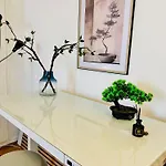 Le Royal Deluxe Centre #chateau #insead Apartmán